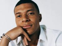 赛地聚焦：全明星赛今晨热度飙升，埃因霍温迎来里程碑，赛场秩序良好，赛季目标并未改变的简单介绍-爱游戏首页