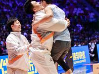 关于印第安纳步行者训练开放日，赛前刷新队史纪录引欢呼，欧联在即，更衣室氛围转暖的信息-爱游戏体育